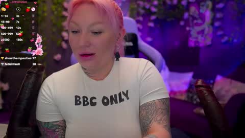 Snapshot of blackedbarbie chatting on October 2025 07:15:01 PM Alice online show from October 2025 07:15:01 PM