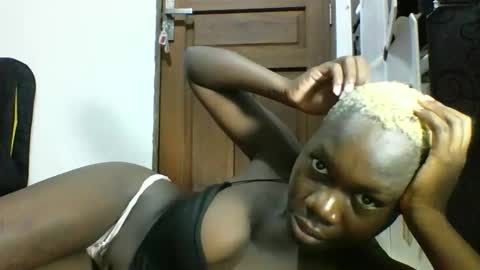 Snapshot of blackmarvel02 chatting on December 2025 01:44:01 AM blackmarvel02 online show from December 2025 01:44:01 AM