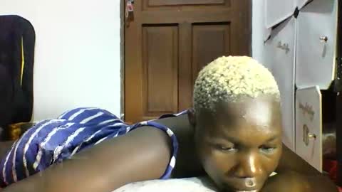 Snapshot of blackmarvel02 chatting on December 2025 10:00:01 AM blackmarvel02 online show from December 2025 10:00:01 AM