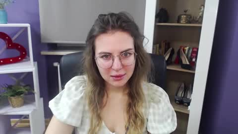 Z O E Y online show from January 2025 06:26:01 AM