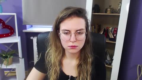 Z O E Y online show from January 2025 11:35:01 AM