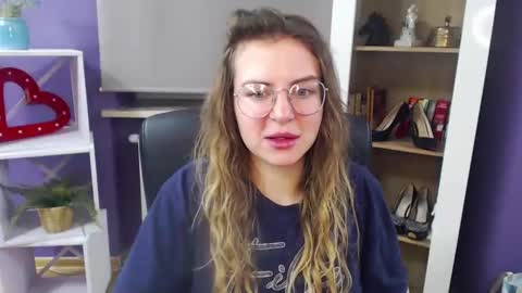 Z O E Y online show from February 2025 05:29:02 AM