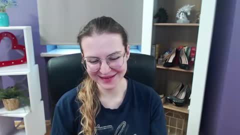 Z O E Y online show from February 2025 08:37:02 AM