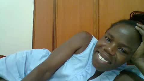 Snapshot of blacksexygal chatting on November 2025 12:41:01 AM SARAH online show from November 2025 12:41:01 AM