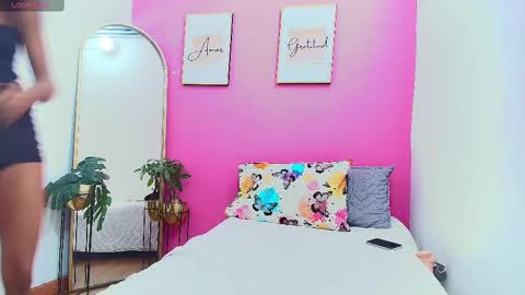 Snapshot of blacksweetiee chatting on March 2025 07:43:02 PM Tifffany bllom online show from March 2025 07:43:02 PM