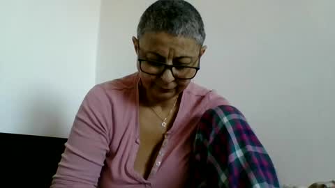 Snapshot of blackwidow05 chatting on January 2025 01:14:02 PM Black Widow online show from January 2025 01:14:02 PM