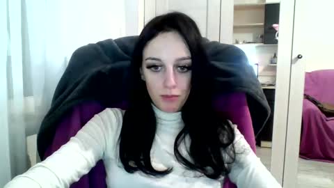 Snapshot of blacky_berry chatting on February 2025 04:18:02 PM Ivy online show from February 2025 04:18:02 PM