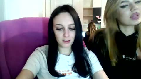 Snapshot of blacky_berry chatting on February 2025 07:33:01 PM Ivy online show from February 2025 07:33:01 PM