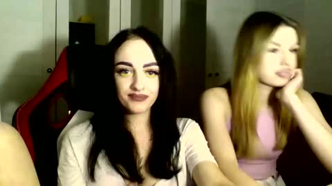 Snapshot of blacky_berry chatting on March 2025 05:00:02 PM Ivy online show from March 2025 05:00:02 PM