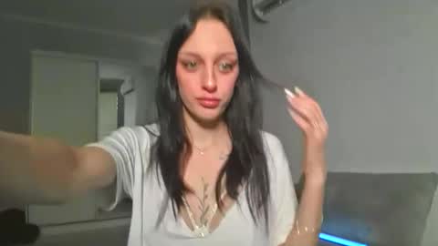 Snapshot of blacky_berry chatting on October 2025 11:22:02 AM Ivy online show from October 2025 11:22:02 AM