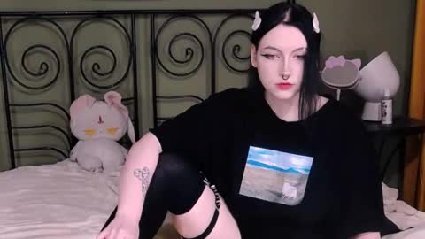 blacky_tea online show from September 2025 11:15:02 PM