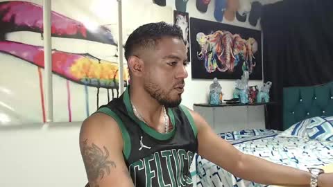 Snapshot of blade_foxx chatting on December 2024 02:44:02 AM Richard online show from December 2024 02:44:02 AM