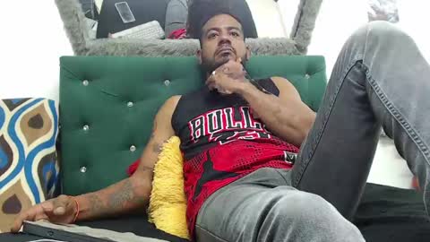 Snapshot of blade_foxx chatting on January 2025 03:20:02 AM Richard online show from January 2025 03:20:02 AM