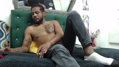 Snapshot of blade_foxx chatting on January 2025 12:42:01 AM Richard online show from January 2025 12:42:01 AM