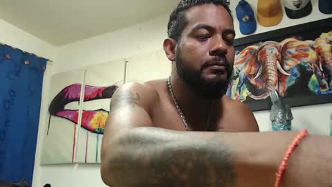 Snapshot of blade_foxx chatting on February 2025 08:50:01 AM Richard online show from February 2025 08:50:01 AM