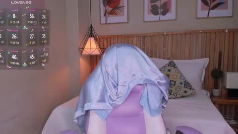 blaiir_moon online show from November 2025 10:42:02 PM