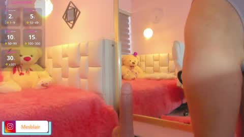 Snapshot of blair_meester chatting on October 2025 01:07:01 PM Blair online show from October 2025 01:07:01 PM