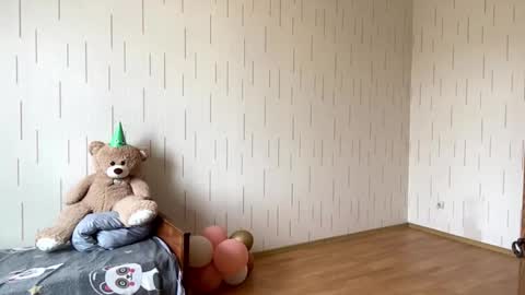 Mila online show from March 2026 06:30:01 AM