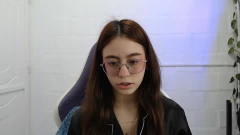   online show from October 2025 03:20:02 PM