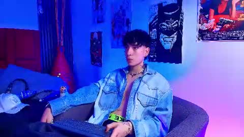 Snapshot of blake___01 chatting on July 2026 01:58:33 AM blake___01 online show from July 2026 01:58:33 AM