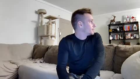 Snapshot of blakeandskylar chatting on December 2024 04:20:02 AM BlakeAndSkylar online show from December 2024 04:20:02 AM