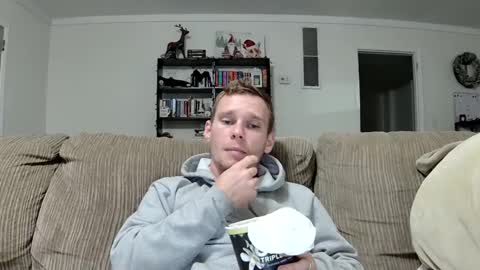 Snapshot of blakeandskylar chatting on December 2024 03:47:01 AM BlakeAndSkylar online show from December 2024 03:47:01 AM