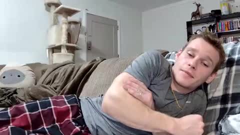 Snapshot of blakeandskylar chatting on January 2025 12:16:02 AM BlakeAndSkylar online show from January 2025 12:16:02 AM