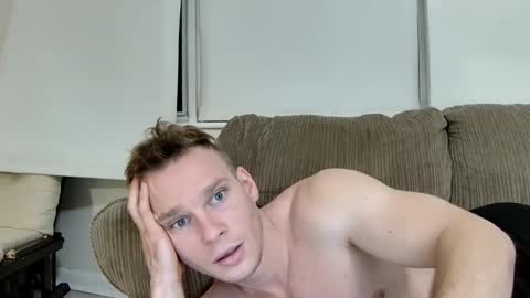 Snapshot of blakeandskylar chatting on February 2025 01:00:02 AM BlakeAndSkylar online show from February 2025 01:00:02 AM