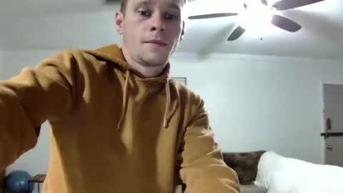 Snapshot of blakeandskylar chatting on February 2025 11:37:02 PM BlakeAndSkylar online show from February 2025 11:37:02 PM