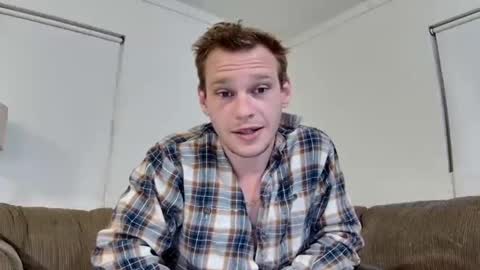 Snapshot of blakeandskylar chatting on October 2025 04:16:02 AM BlakeAndSkylar online show from October 2025 04:16:02 AM