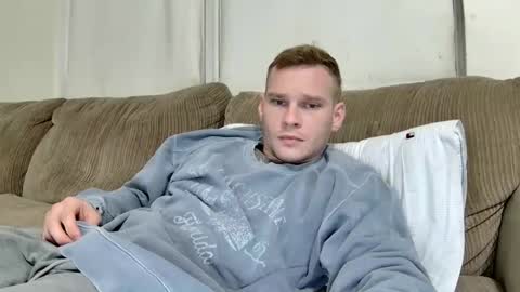 Snapshot of blakeandskylar chatting on January 2026 06:17:02 AM BlakeAndSkylar online show from January 2026 06:17:02 AM