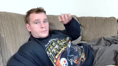 Snapshot of blakeandskylar chatting on February 2026 07:35:01 AM BlakeAndSkylar online show from February 2026 07:35:01 AM