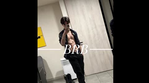 Snapshot of blakeshatter chatting on December 2024 08:29:01 PM blakeshatter online show from December 2024 08:29:01 PM