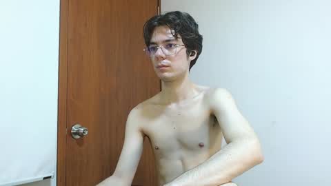 Snapshot of blakeshatter chatting on December 2024 06:02:01 PM blakeshatter online show from December 2024 06:02:01 PM