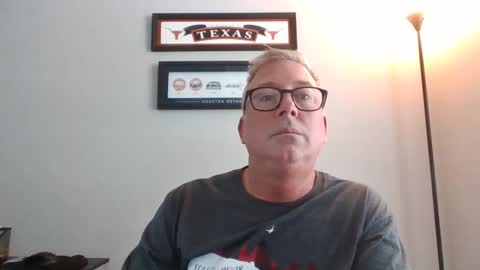 Snapshot of bldude69 chatting on February 2025 08:40:01 PM bldude69 online show from February 2025 08:40:01 PM