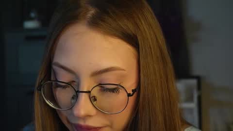 Snapshot of blissence chatting on February 2026 03:21:01 PM LiLy online show from February 2026 03:21:01 PM