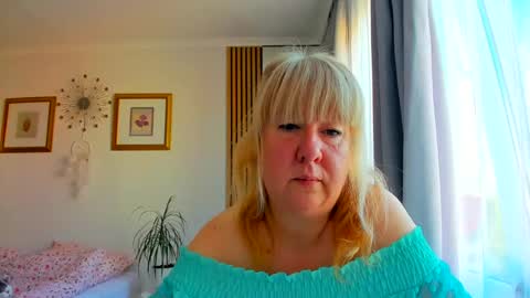 Nicole online show from June 2026 04:02:02 AM