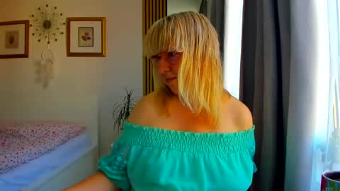 Nicole online show from June 2026 03:58:02 AM