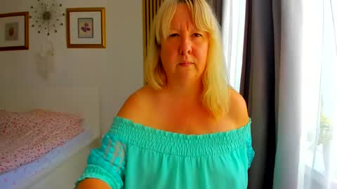 Nicole online show from July 2026 06:47:02 AM