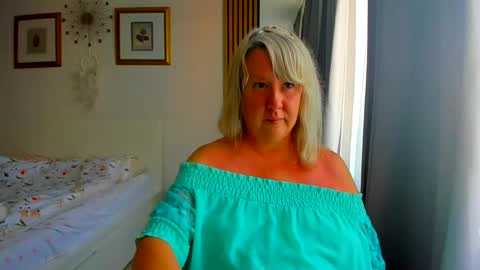 Nicole online show from July 2026 05:18:01 PM