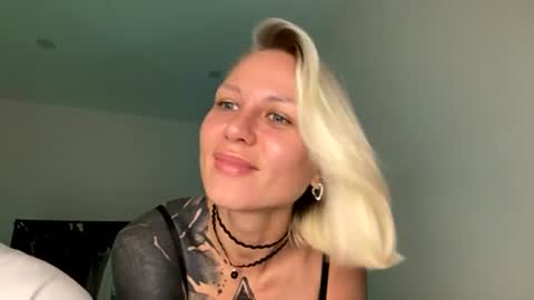 blonde_fuck_couple online show from June 2026 12:17:02 AM
