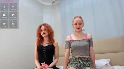 Snapshot of blonde_lotos chatting on January 2026 03:44:01 AM Kate and Mary online show from January 2026 03:44:01 AM