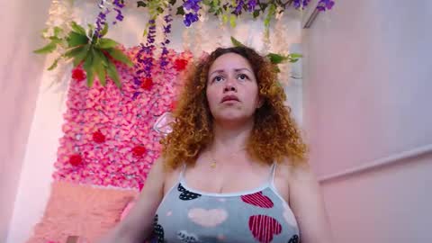 Snapshot of blonde_squirt_ chatting on December 2025 06:59:02 PM blonde_squirt_ online show from December 2025 06:59:02 PM