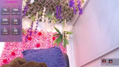 Snapshot of blonde_squirt_ chatting on February 2026 10:18:02 AM blonde_squirt_ online show from February 2026 10:18:02 AM