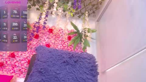 blonde_squirt_ online show from March 2026 03:06:01 PM