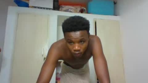 Snapshot of blondebarbiey chatting on June 2026 05:32:02 AM blonde online show from June 2026 05:32:02 AM