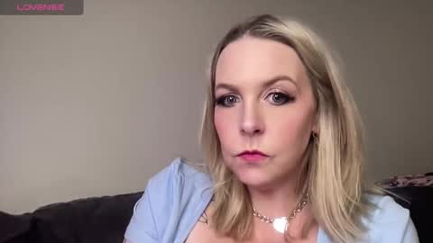 Snapshot of blondejj chatting on October 2025 06:50:01 PM JJ online show from October 2025 06:50:01 PM