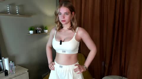 blondensinful online show from May 2026 10:11:02 AM