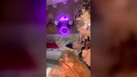 Snapshot of blondie_lorentino chatting on May 2026 01:00:01 AM blondie_lorentino online show from May 2026 01:00:01 AM