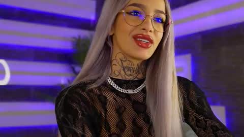 blondie_muller online show from November 2025 08:55:01 PM